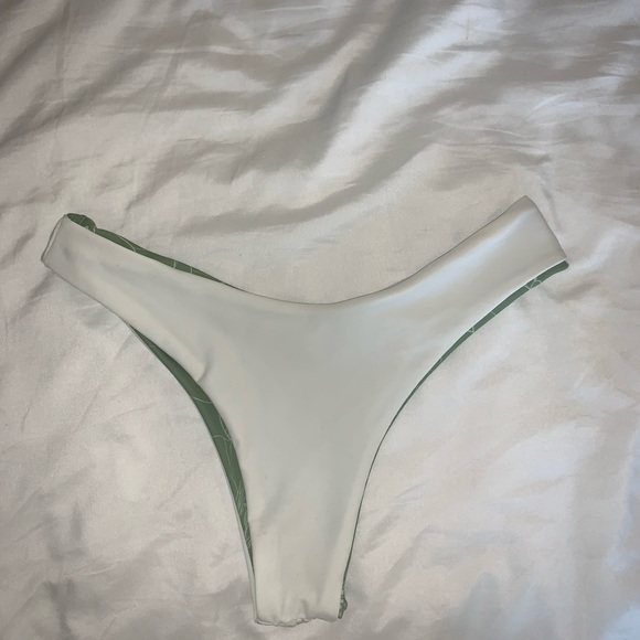 Bikini bottoms - Picture 2 of 2